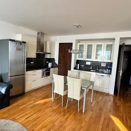 Guest House منزل للإقامة